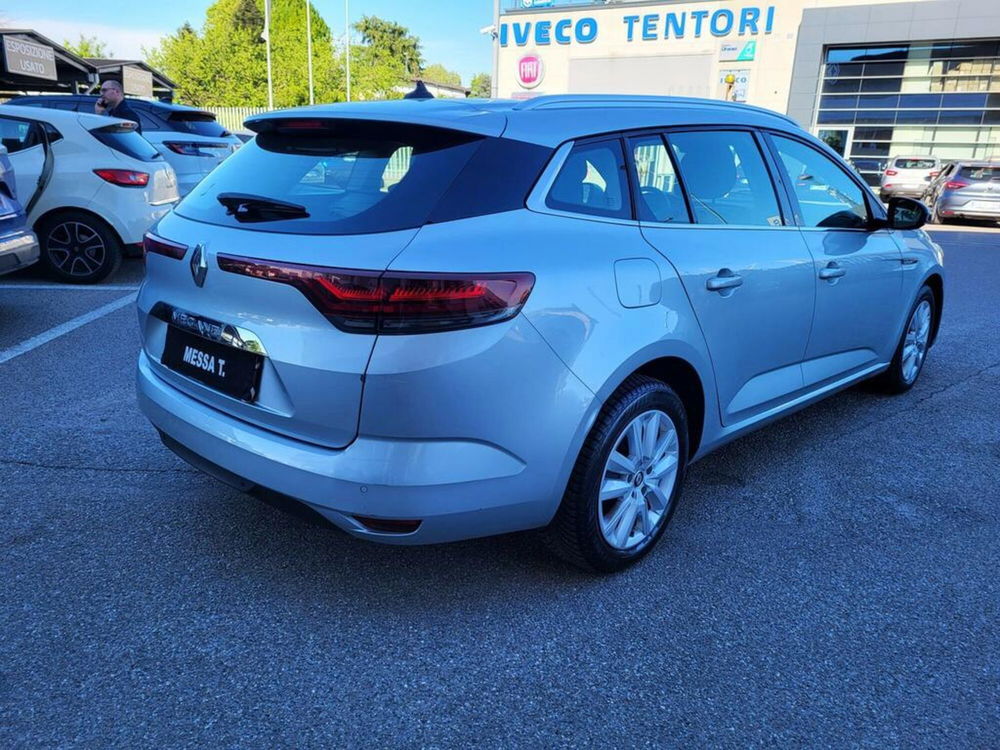 Renault Mégane Sporter Blue dCi 115 CV EDC Business  del 2022 usata a Monza (3)