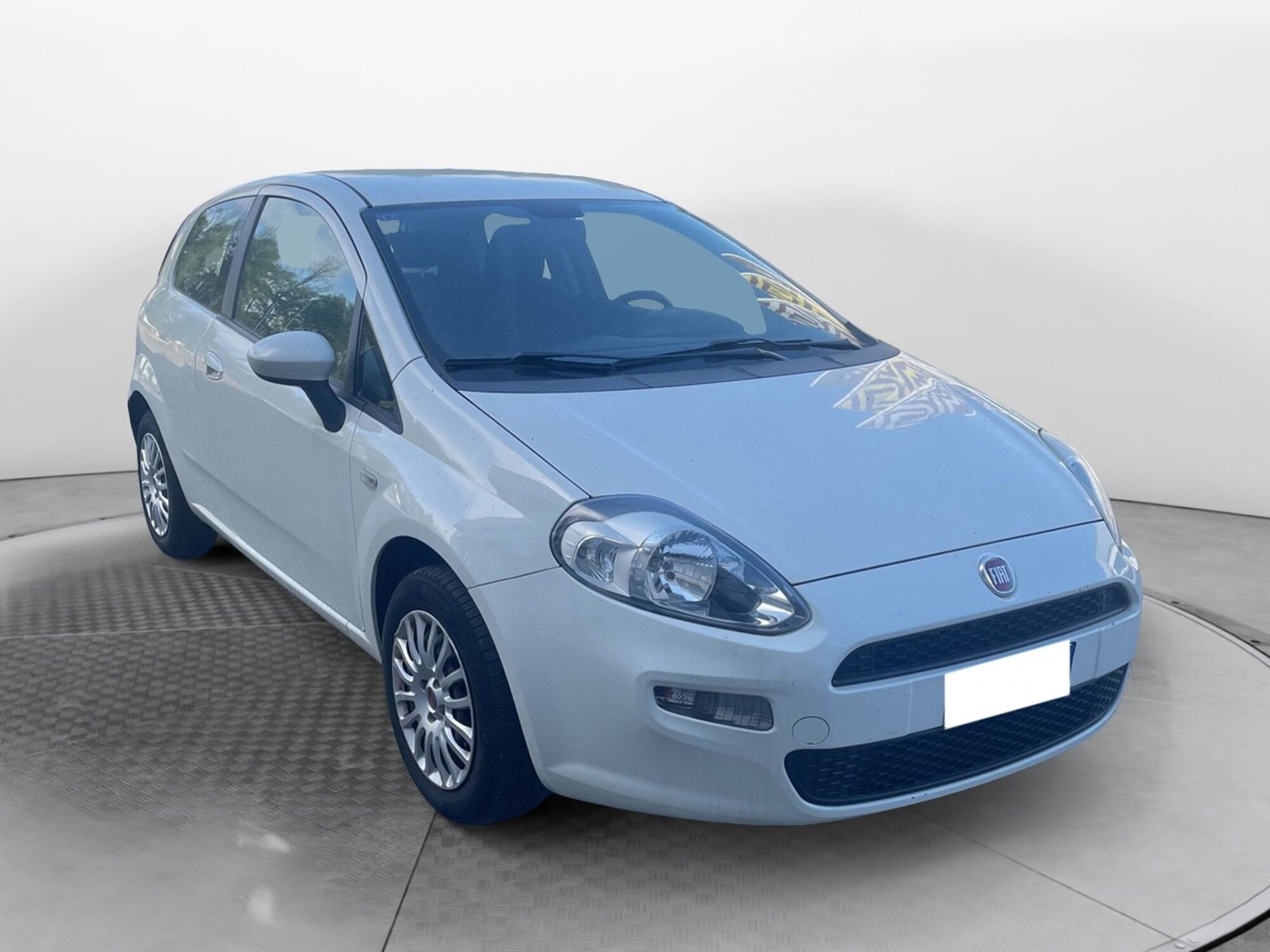 Fiat Punto 1.2 8V 3 porte Lounge  del 2013 usata a Olgiate Comasco