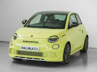 Abarth 500e Cabrio 42 kWh Turismo nuova a Prato