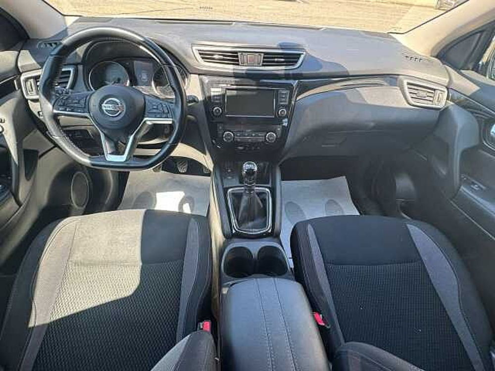 Nissan Qashqai usata a Latina (14)