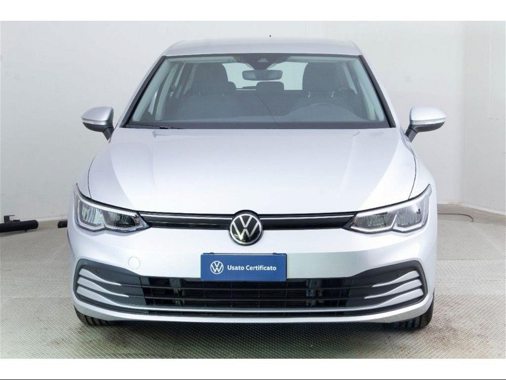 Volkswagen Golf 1.0 eTSI EVO DSG Life del 2020 usata a Paruzzaro (2)