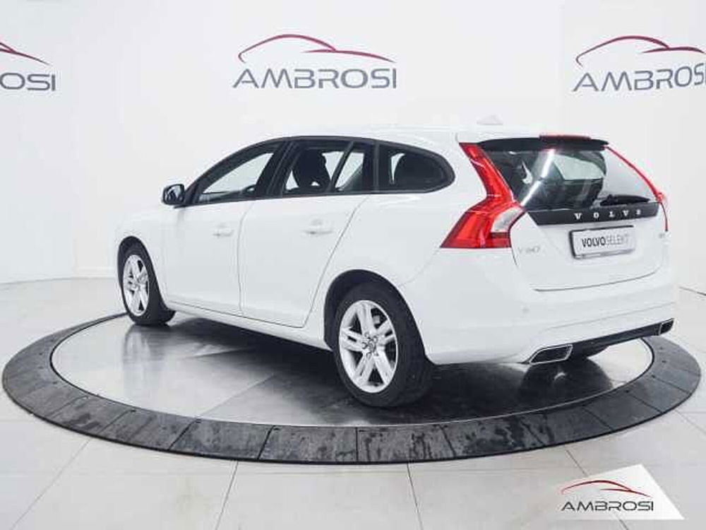 Volvo V60 D4 Geartronic Business  del 2016 usata a Corciano (4)