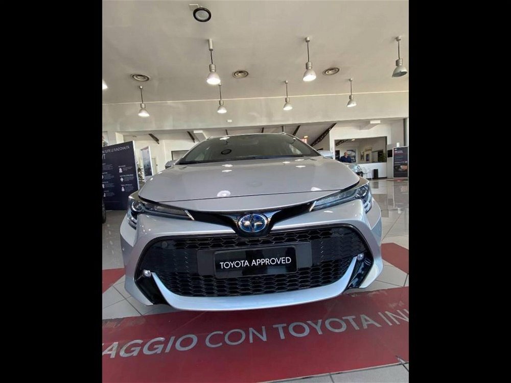 Toyota Corolla Touring Sports 1.8 Hybrid Style  del 2019 usata a Torino (4)