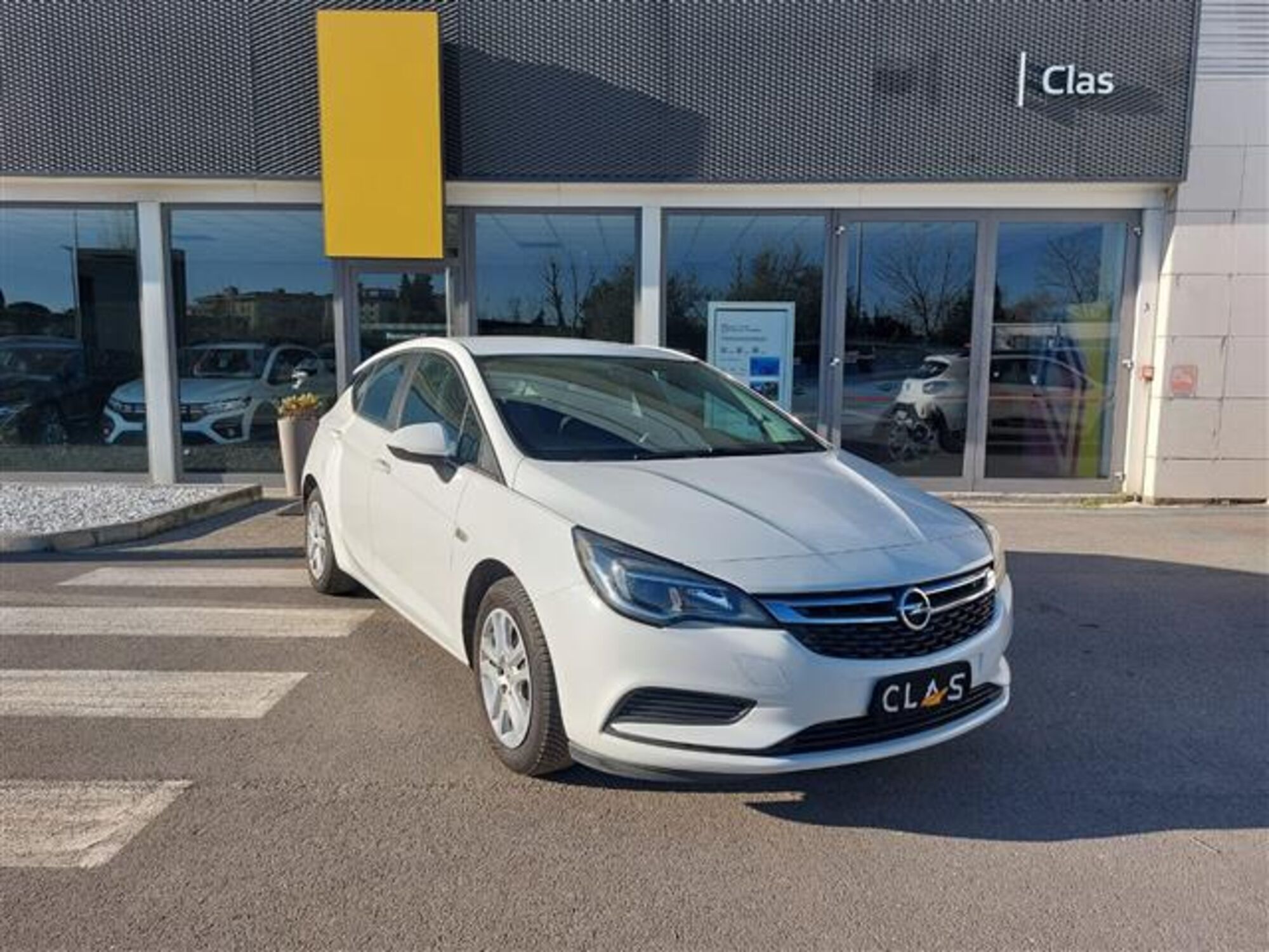 Opel Astra 1.0 Turbo ecoFLEStart&amp;Stop 5 porte Advance del 2017 usata a Livorno