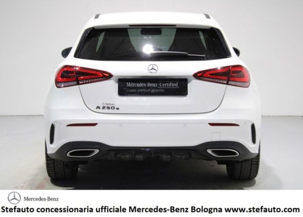 Mercedes-Benz Classe A Sedan 250 e Plug-in hybrid Automatica 4p. Premium del 2023 usata a Castel Maggiore (4)