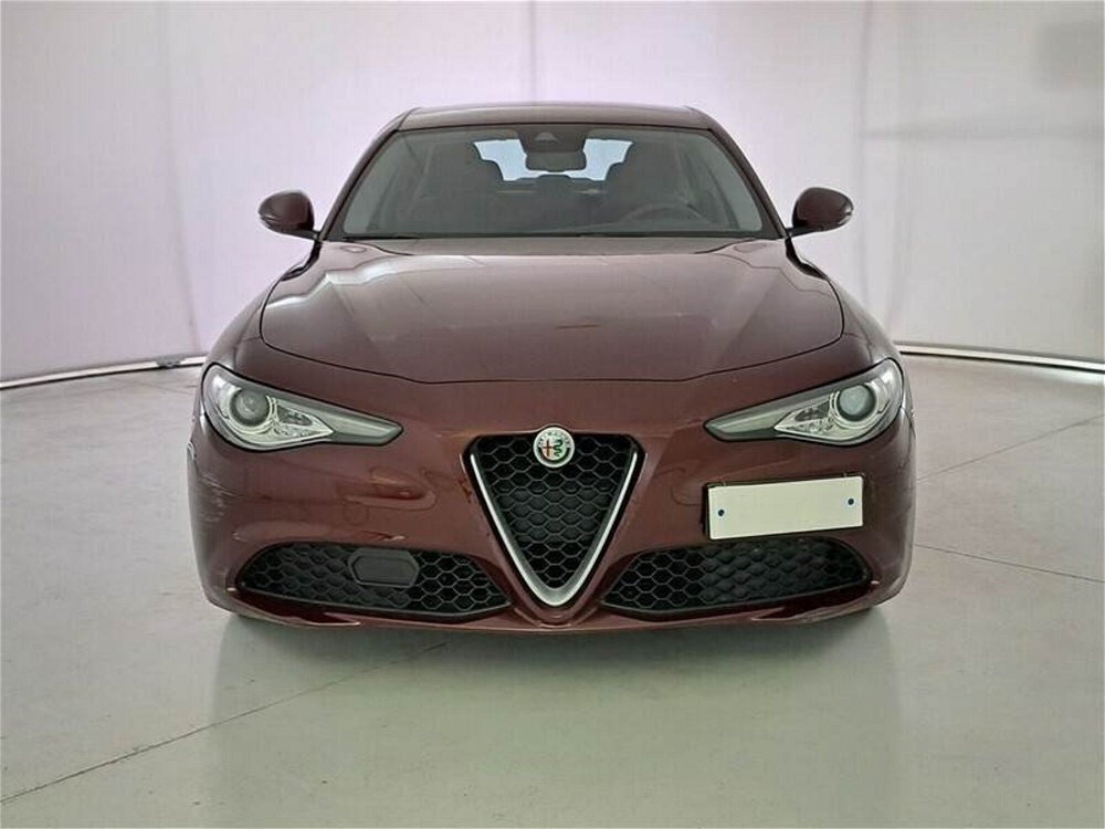 Alfa Romeo Giulia 2.2 Turbodiesel 160 CV del 2018 usata a Salerno (3)