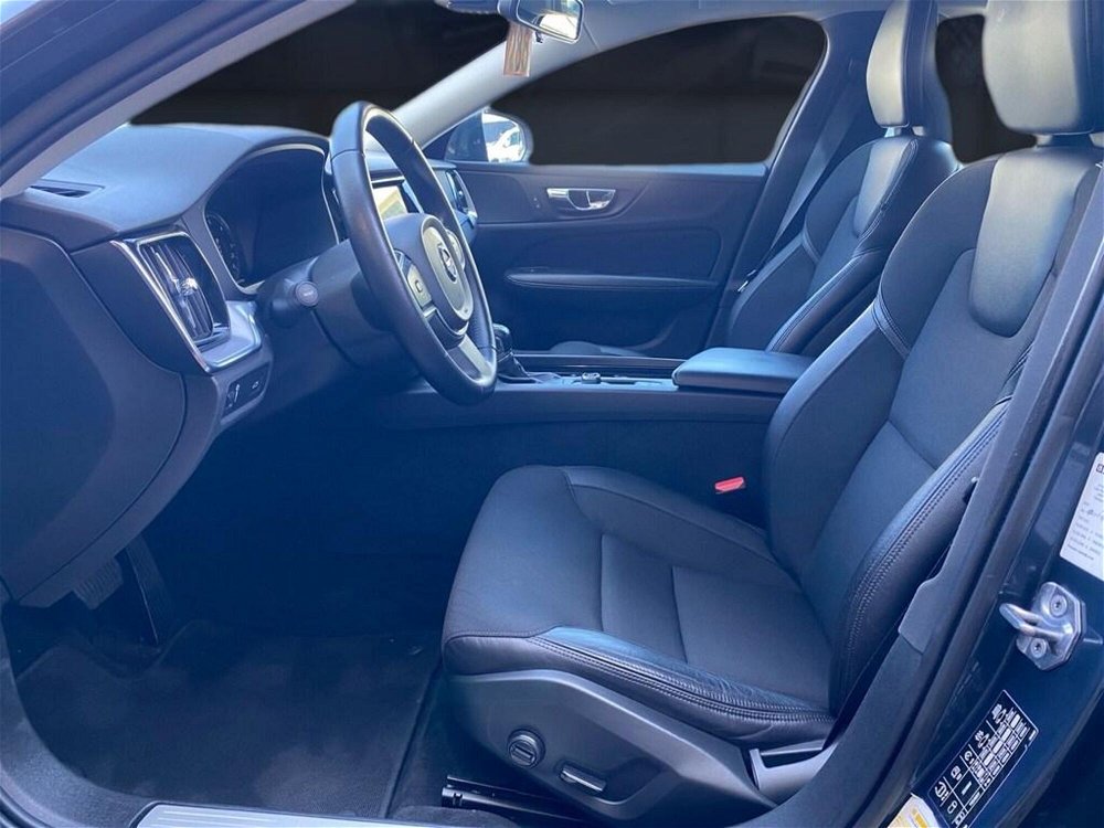Volvo V60 D3 Geartronic Business  del 2019 usata a Torino (5)