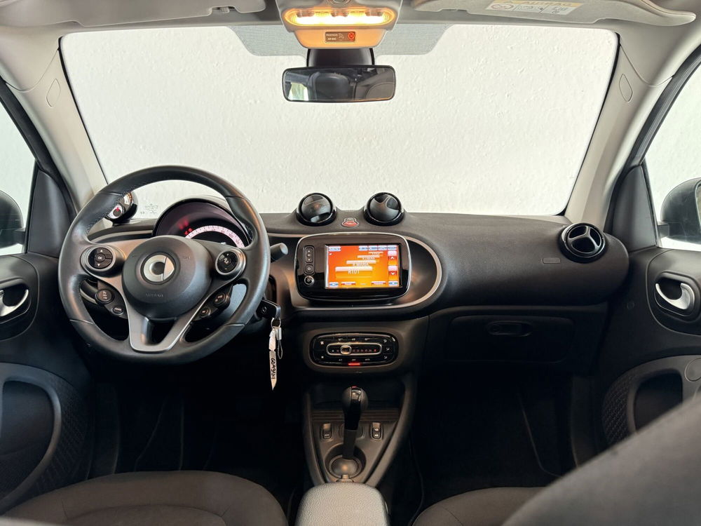 smart Fortwo Cabrio usata a Milano (17)