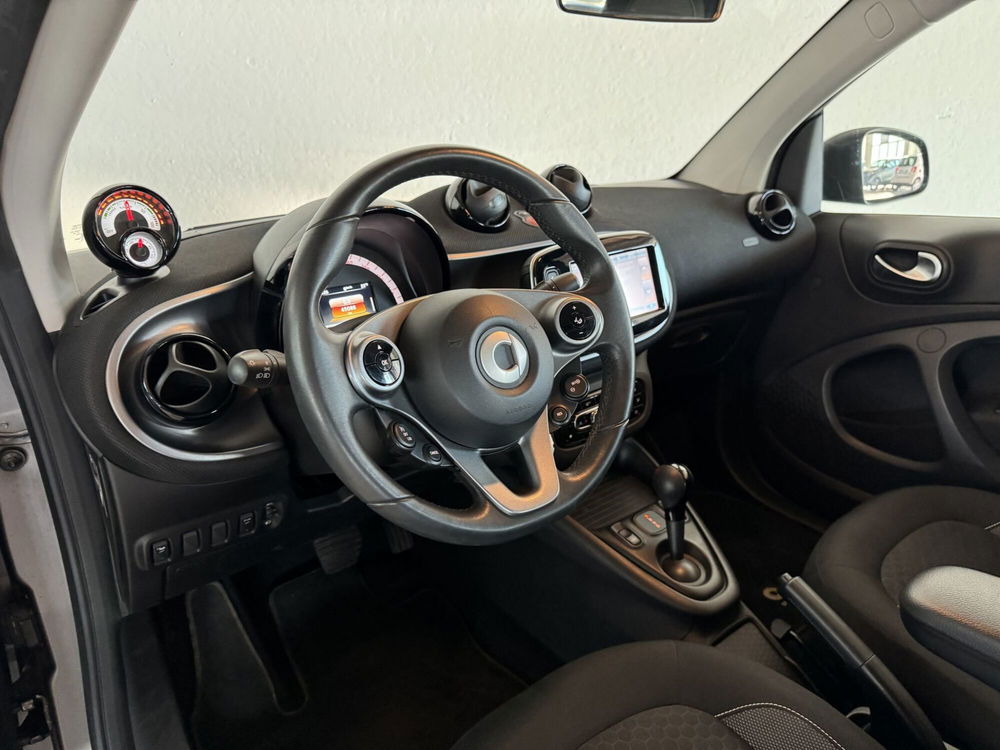 smart Fortwo Cabrio usata a Milano (19)