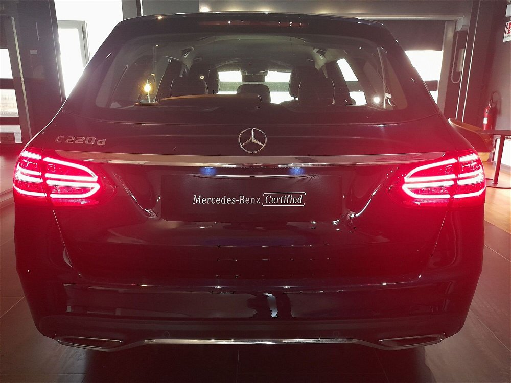 Mercedes-Benz Classe C Station Wagon 220 d Auto Premium  del 2019 usata a Pozzuoli (4)