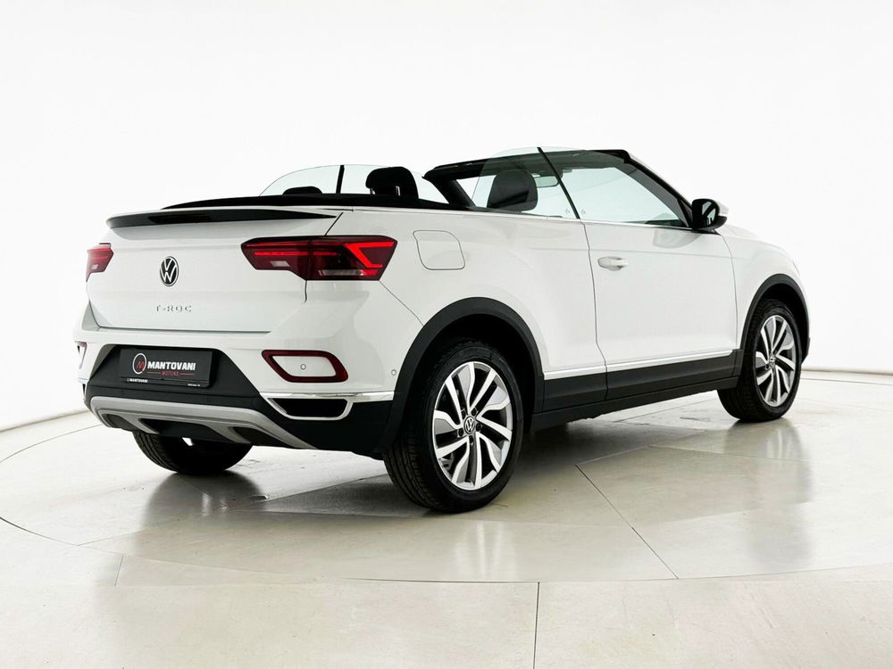 Volkswagen T-Roc Cabrio 1.0 TSI Style  del 2022 usata a Bastia Umbra (2)