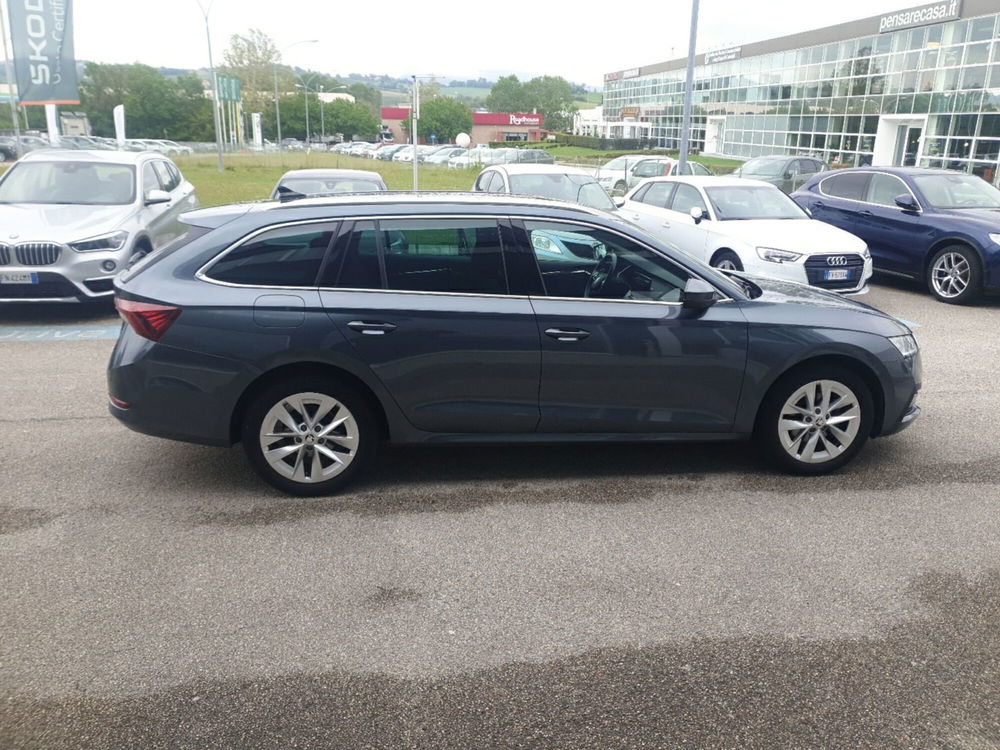 Skoda Octavia Station Wagon usata a Ancona (7)