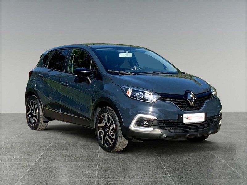 Renault Captur 0.9 TCe 12V 90 CV Start&Stop Zen del 2015 usata a Nova Milanese