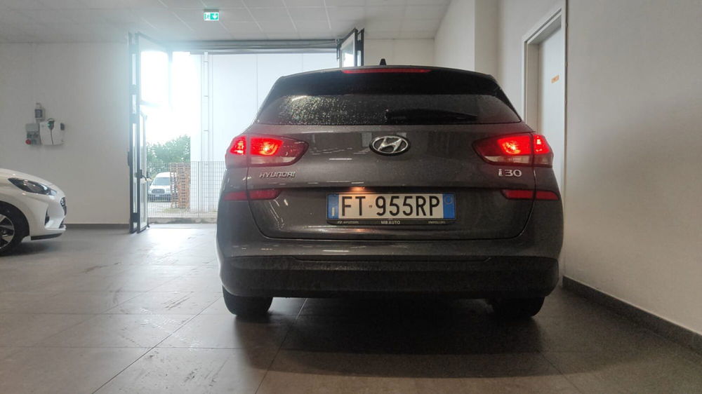 Hyundai i30 Station Wagon usata a Firenze (7)