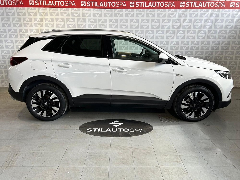 Opel Grandland X 1.5 diesel Ecotec Start&Stop Ultimate  del 2021 usata a Prato (4)