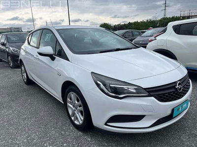 Opel Astra 1.4 Ecotec 5 porte del 2016 usata a Ravenna