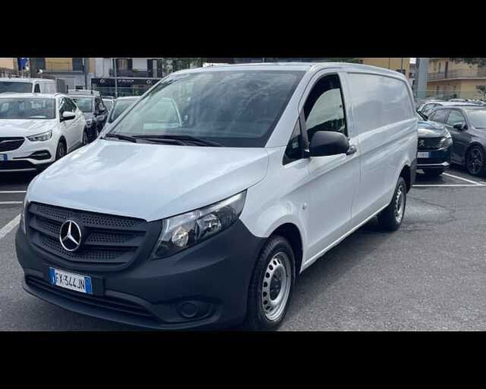 Mercedes-Benz Vito 1.6 111 CDI PC-SL Furgone Long  del 2019 usata a Pozzuoli