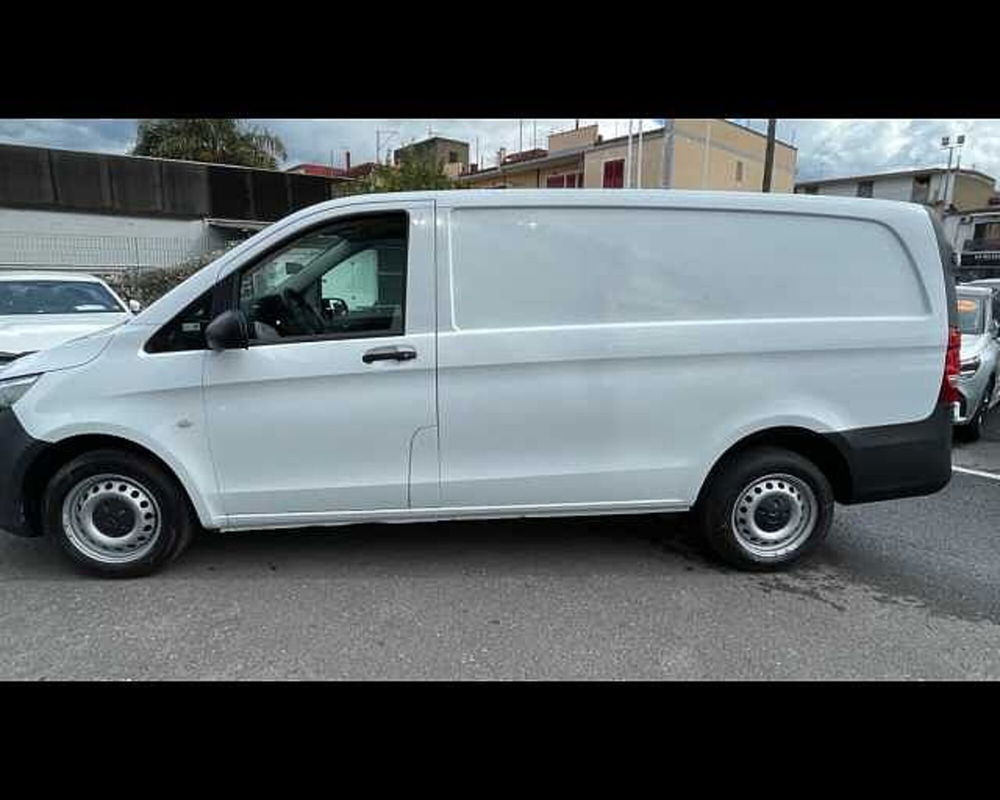 Mercedes-Benz Vito 1.6 111 CDI PC-SL Mixto Long  del 2019 usata a Pozzuoli (2)