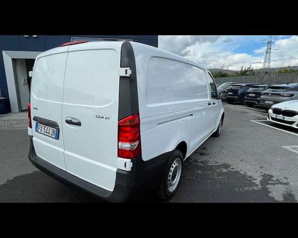 Mercedes-Benz Vito 1.6 111 CDI PC-SL Mixto Long  del 2019 usata a Pozzuoli (5)