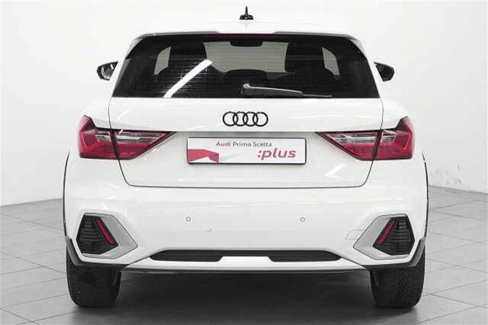 Audi A1 citycarver 25 TFSI Admired  del 2020 usata a Barni (4)