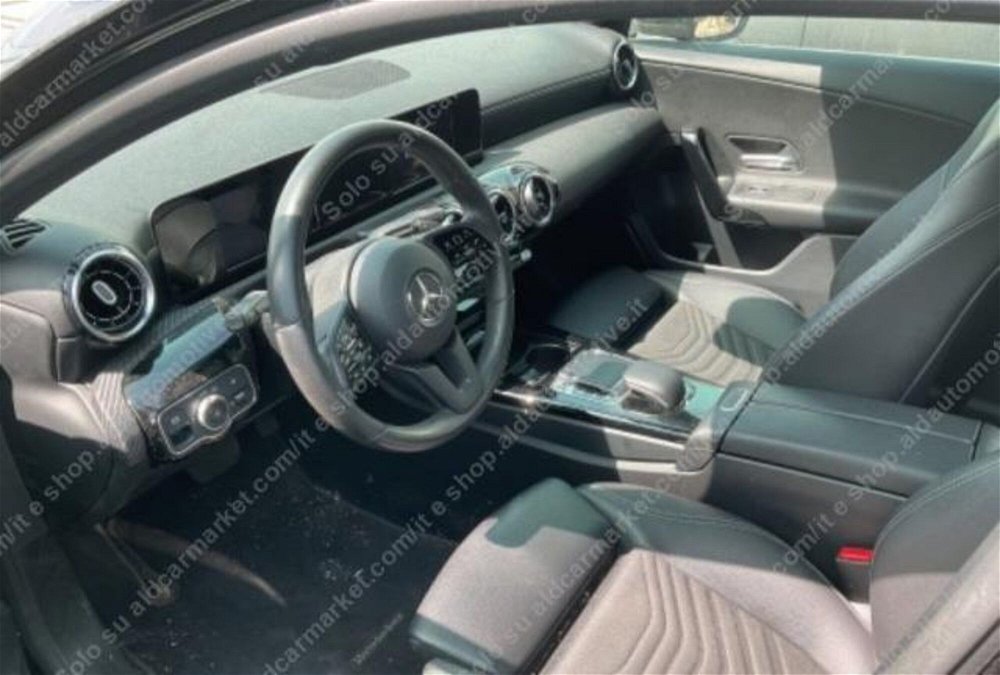 Mercedes-Benz Classe A 180 d Automatic Business  del 2018 usata a Tricase (3)
