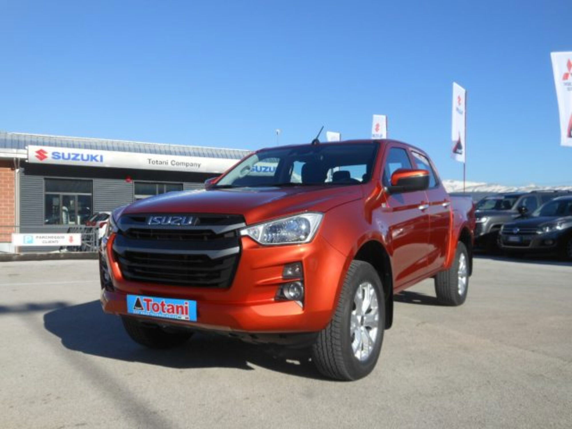 Isuzu D-Max Pick-up 1.9 Crew Cab Satellite 4WD A/C del 2023 usata a L&#039;Aquila