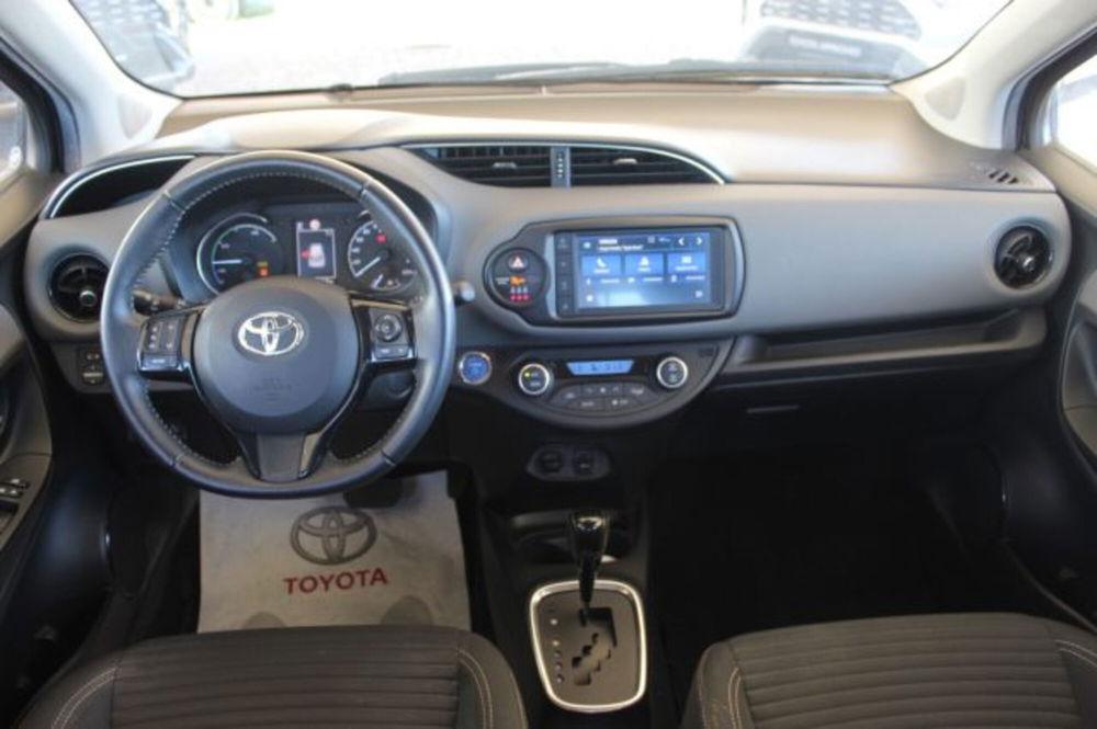 Toyota Yaris Cross usata a Roma (9)