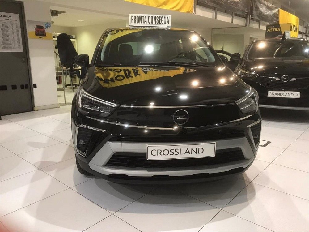 Opel Crossland 1.2 12V Start&Stop Elegance  nuova a Milano (2)
