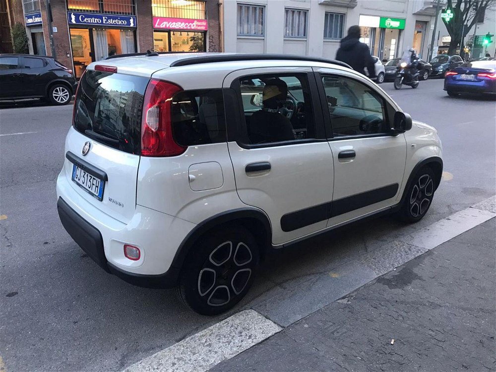 Fiat Panda 1.0 FireFly S&S Hybrid Easy del 2022 usata a Milano (2)