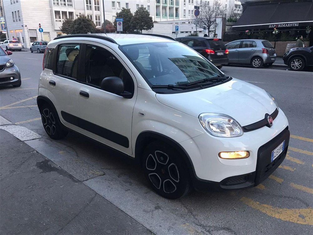 Fiat Panda Cross Cross 1.0 FireFly S&S Hybrid  del 2022 usata a Milano (4)