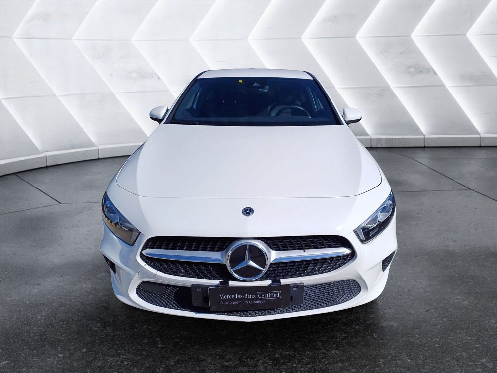 Mercedes-Benz Classe A 250 e Automatic Plug-in hybrid Sport del 2021 usata (2)