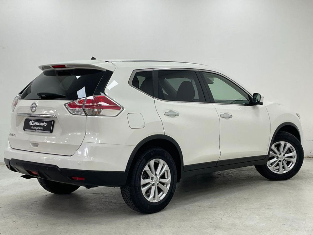 Nissan X-Trail 1.6 dCi 2WD Acenta Premium  del 2015 usata a Lurate Caccivio (2)