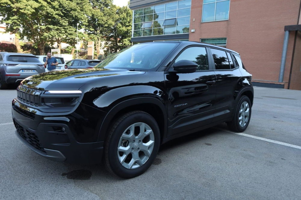 Jeep Avenger nuova a Salerno