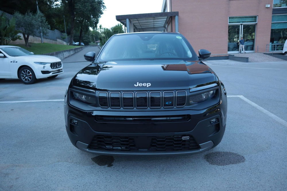 Jeep Avenger nuova a Salerno (9)