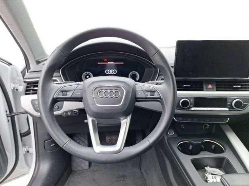Audi A4 Avant 35 2.0 tdi mhev Business Advanced 163cv s-tronic del 2022 usata a Pistoia (3)