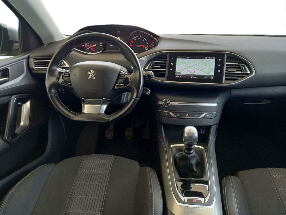 Peugeot 308 SW usata a Bari (8)