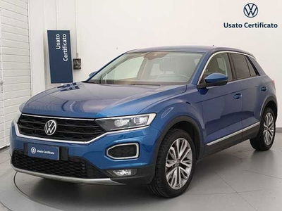 Volkswagen T-Roc 2.0 TDI SCR 150 CV DSG Advanced BlueMotion Technology del 2020 usata a Busto Arsizio