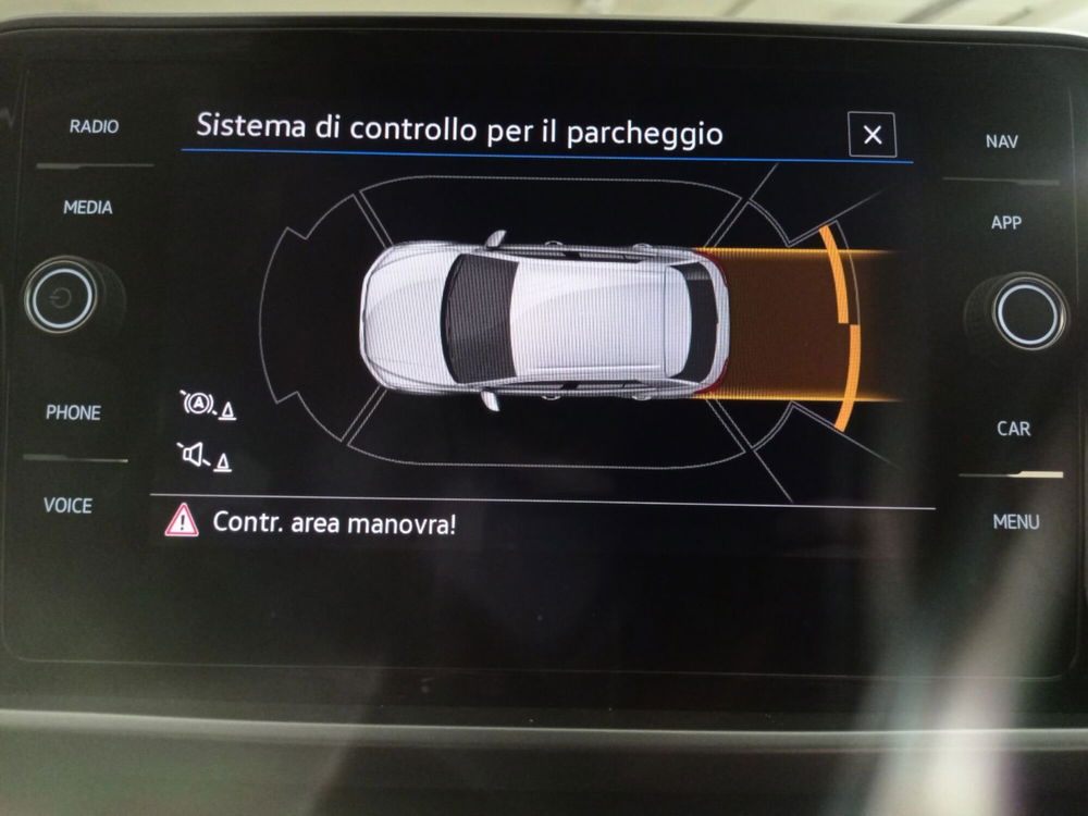 Volkswagen T-Roc usata a Varese (14)