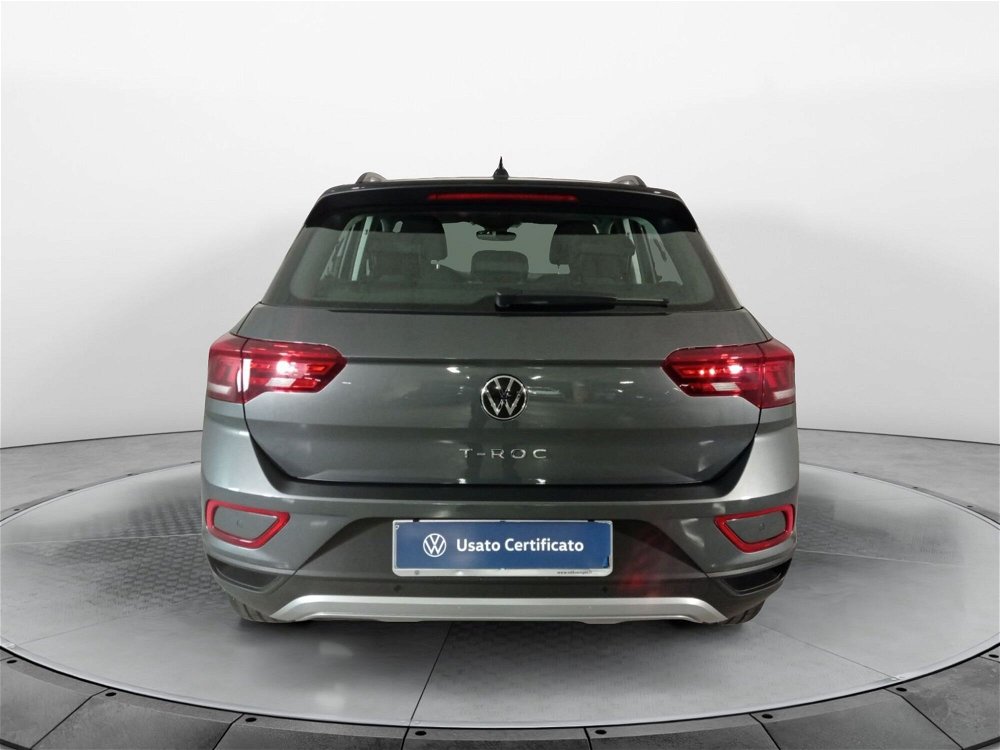 Volkswagen T-Roc 2.0 tdi Life 150cv dsg del 2023 usata a Carnago (5)