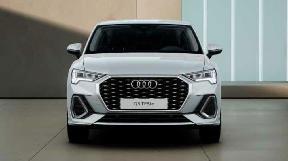 Audi Q3 Sportback usata a Cagliari (4)