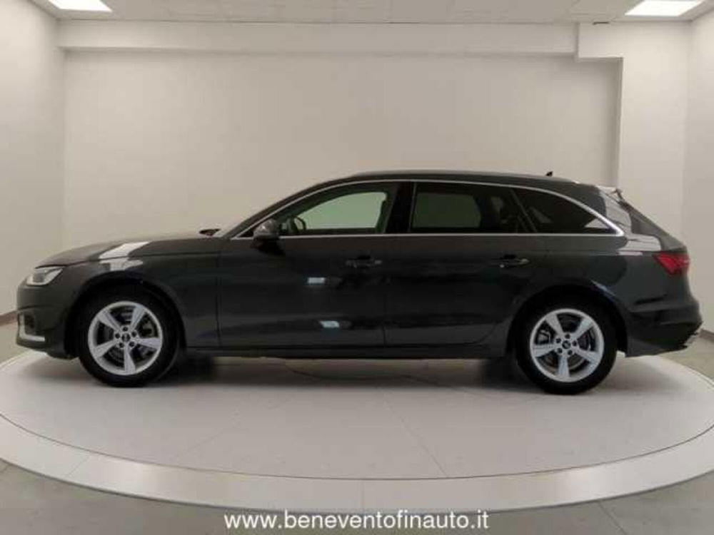 Audi A4 Avant 35 TDI/163 CV S tronic Business  del 2023 usata a Pratola Serra (4)