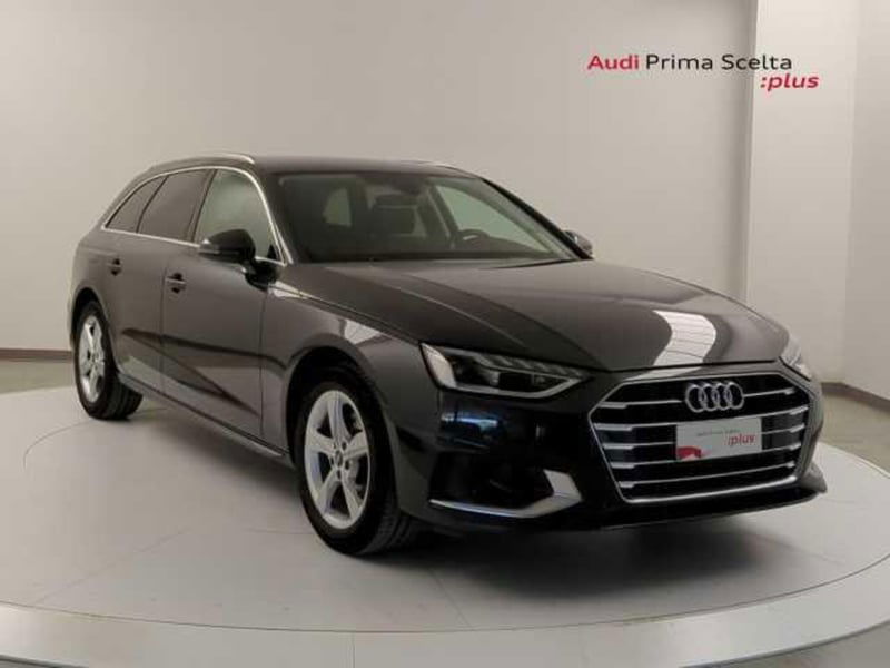 Audi A4 Avant 35 TDI/163 CV S tronic Business Advanced  del 2023 usata a Pratola Serra