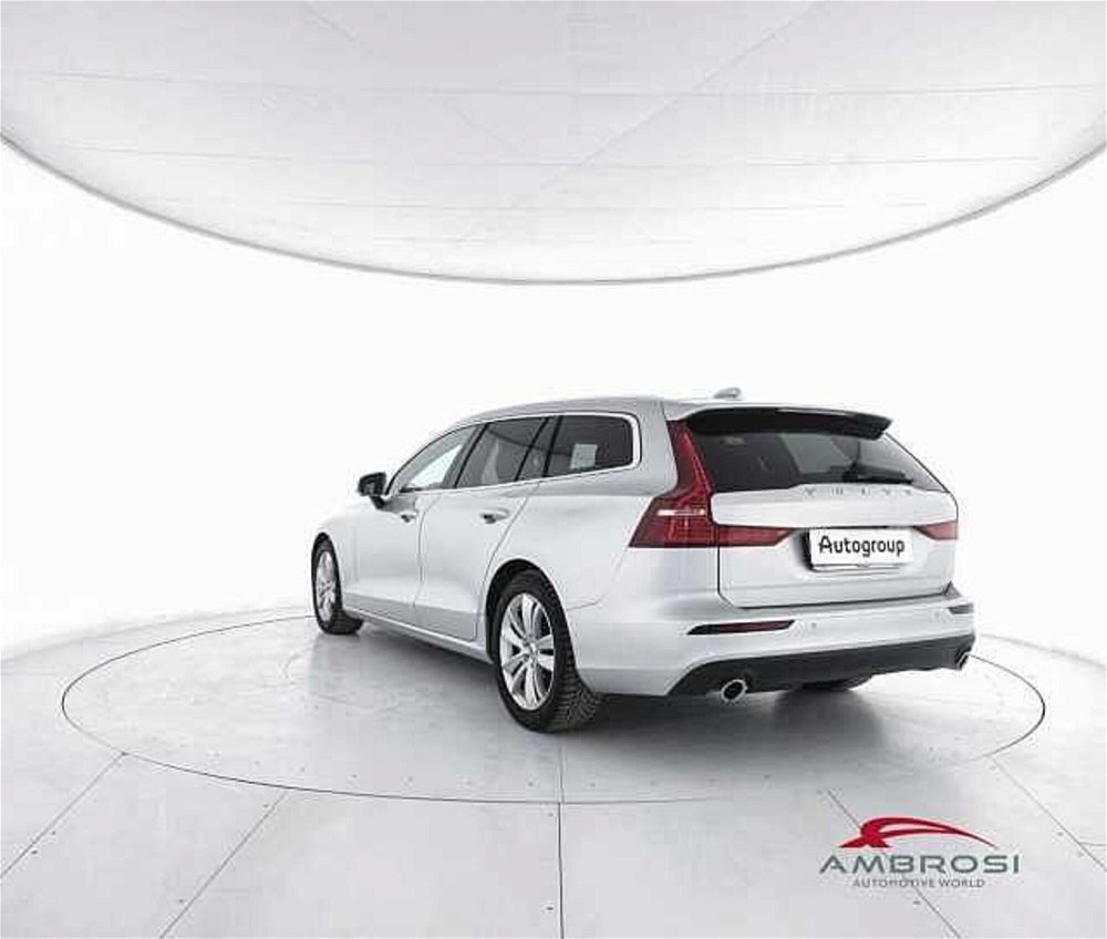 Volvo V60 D3 AWD Geartronic Business Plus N1 del 2019 usata a Corciano (4)