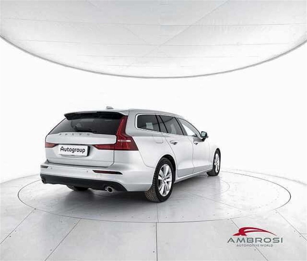 Volvo V60 D3 AWD Geartronic Business Plus N1 del 2019 usata a Viterbo (3)