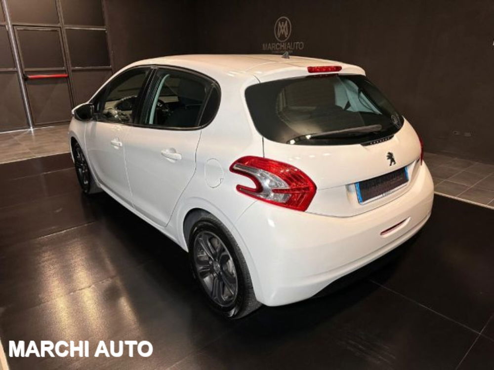 Peugeot 208 usata a Perugia (7)