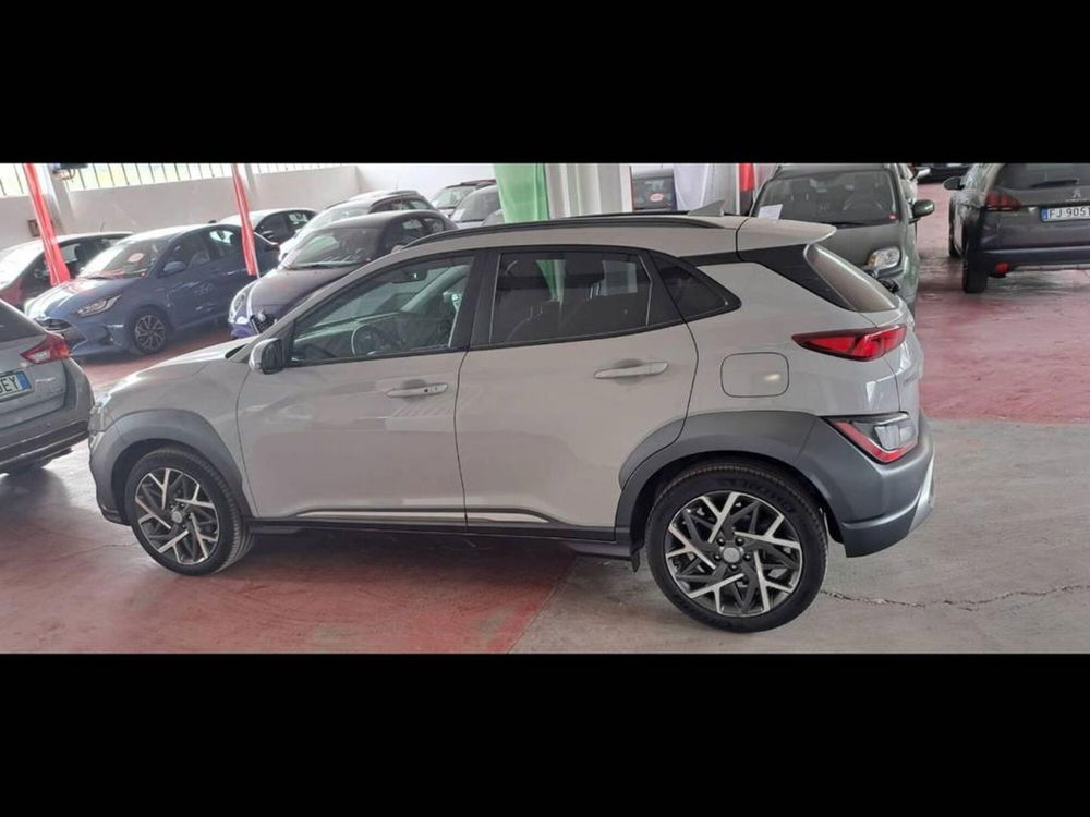 Hyundai Kona 1.6 gdi hev X Line 2wd dct del 2021 usata a Torino (2)