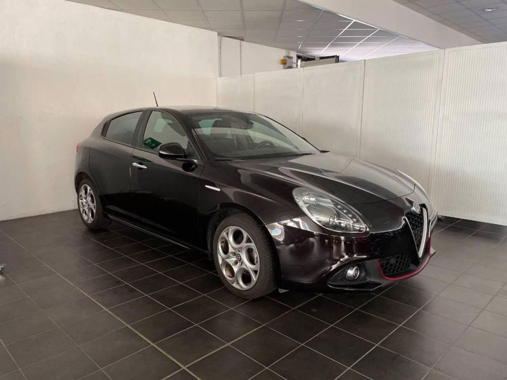 Alfa Romeo Giulietta 1.6 JTDm TCT 120 CV Sport  del 2018 usata a Torino (2)