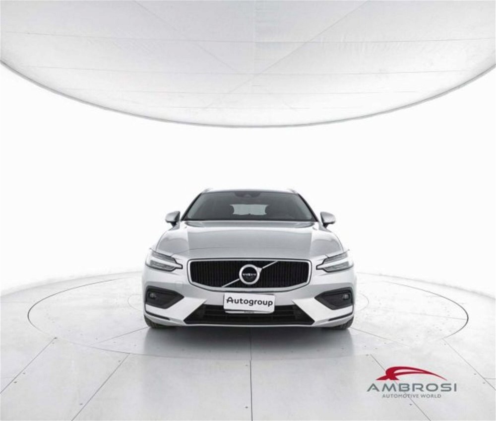 Volvo V60 D3 AWD Geartronic Business Plus N1 del 2019 usata a Corciano (5)