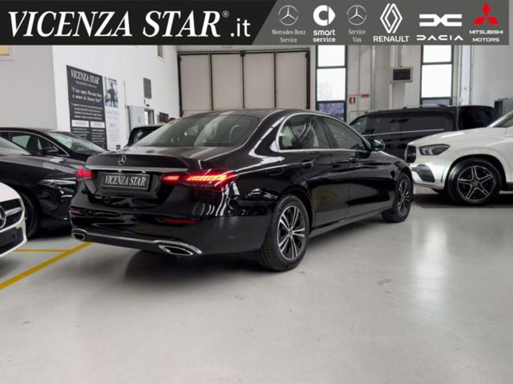 Mercedes-Benz Classe E 220 d Mild hybrid Auto Sport del 2023 usata a Altavilla Vicentina (3)