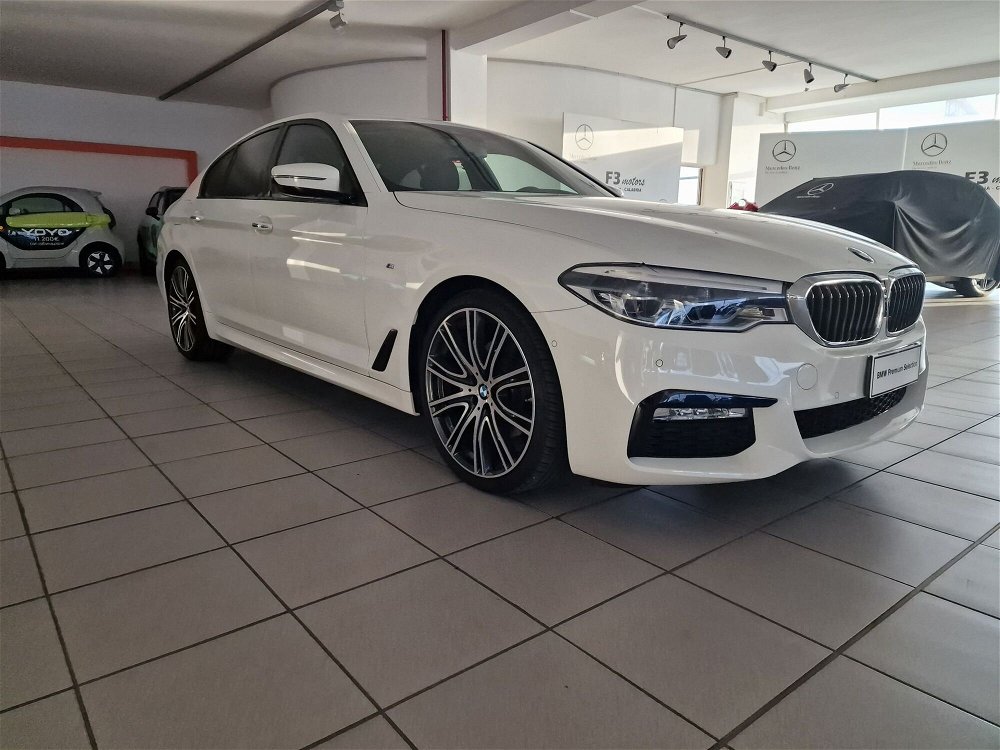 BMW Serie 5 520d Msport  del 2018 usata a Messina (2)
